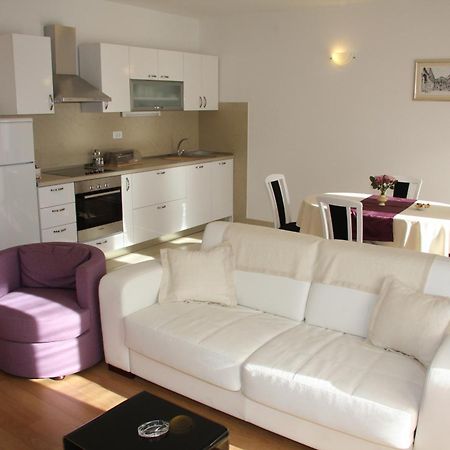 Apartments Zuvela Split Exterior foto